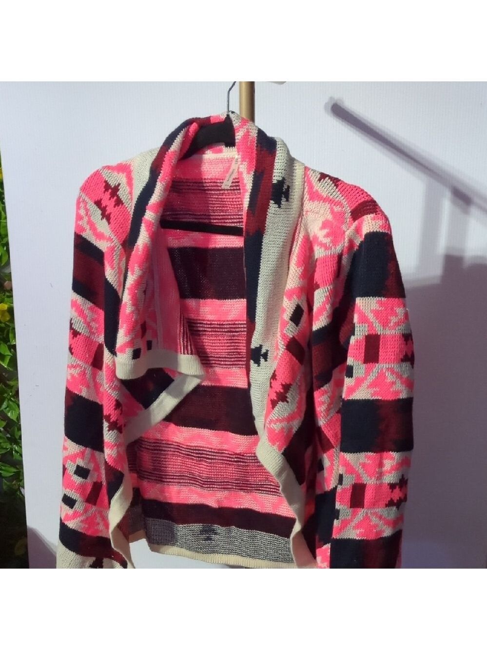 Kate Collection Pink Black Geometric Cardigan Medium